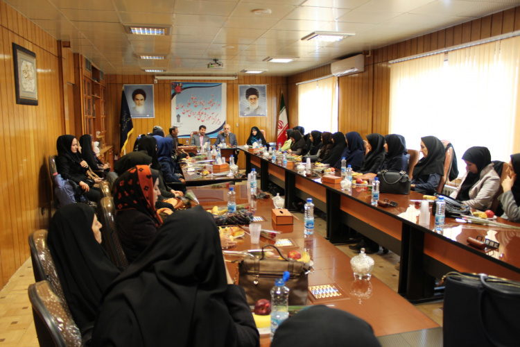 تجلیل از بانوان شاغل در مراکز آموزش علمی کاربردی استان همدان  به مناسبت گرامیداشت روز زن