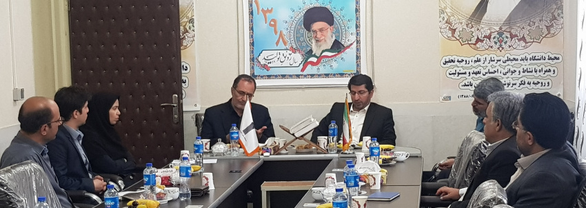 جلسه برنامه ریزی  برگزاری استارت آپ انگور با شرکت مسئولین صنعتی و پژوهشی شهرستان ملایر برگزار شد.