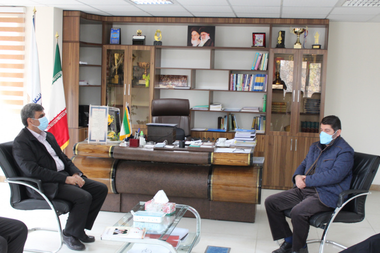 از رئیس واحد استانی همدان به مناسبت روز جانباز تجلیل شد