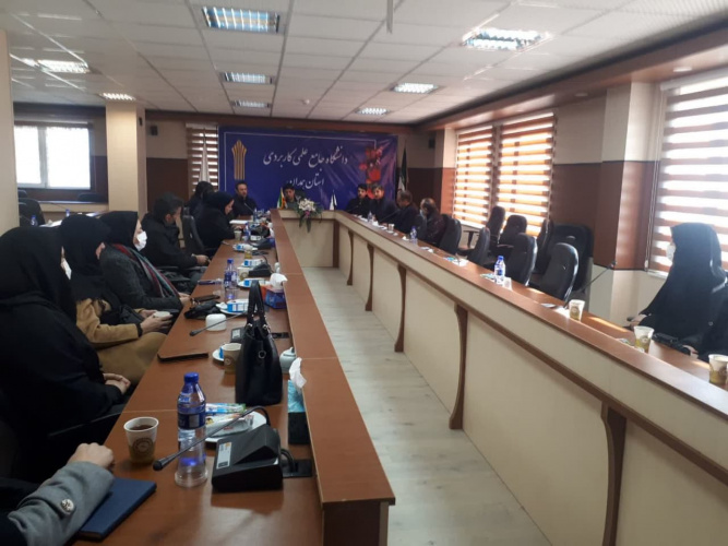 جلسه توجیهی مشاوران آموزشی دبیرستانها و هنرستانهای همدان برگزار شد